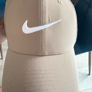 SOLD 2025 Charles Schwab challenge 
Nike Dry fit Hat 

Size M/L